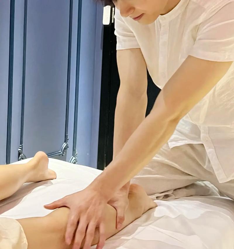 亚洲男人的天堂 在线的相关介绍