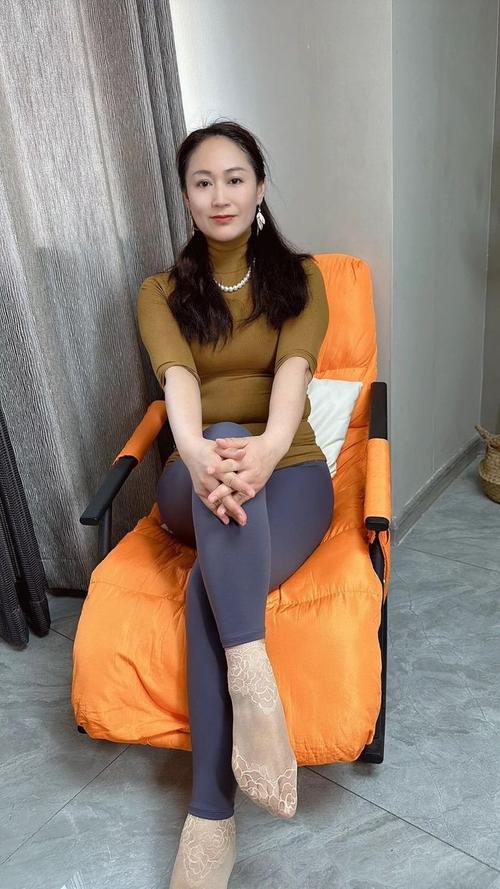 av 黑丝的相关介绍
