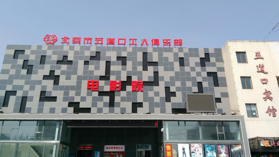 精品少妇人妻av的相关介绍