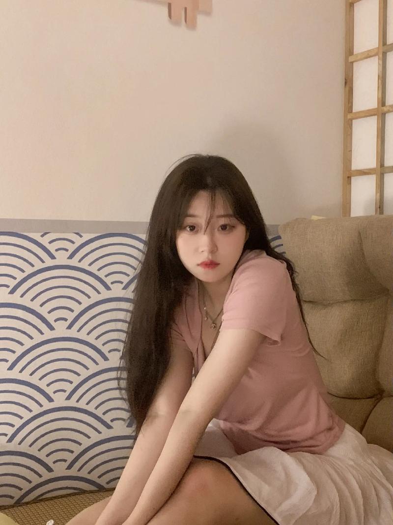 人妻爱爱一区的相关介绍