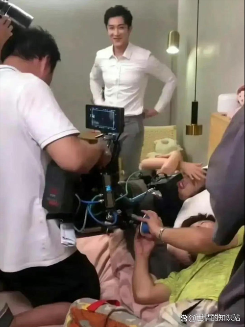 精品久久久123的相关介绍