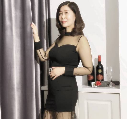 嫩草蜜桃性感人妻少妇av的相关介绍