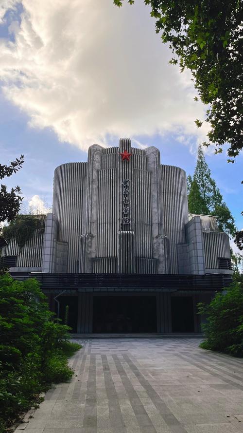 青苹果影院手机版在线播放的相关介绍