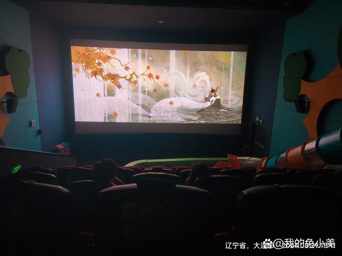 《一边摸一边亲》免费的相关介绍