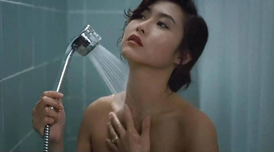 美女双腿白浆的相关介绍