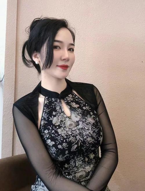 绝色影院的相关介绍