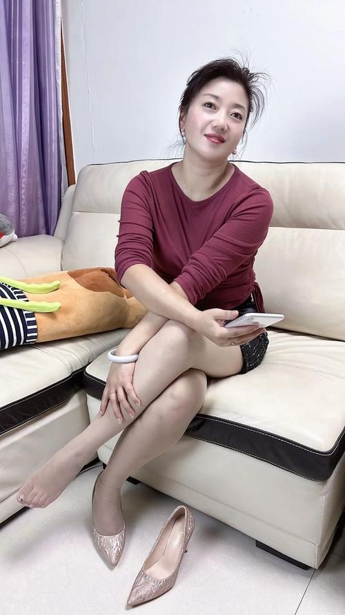 18岁女孩的奶头的相关介绍