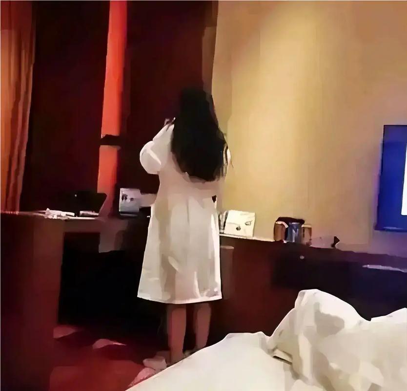 在线熟妇av的相关介绍
