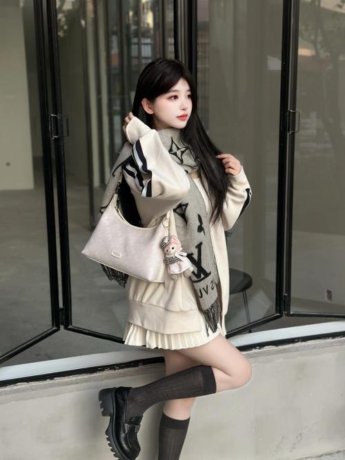 亚洲少妇理论片的相关介绍