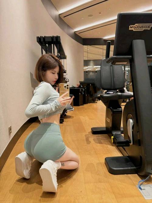 男生狂插美女的相关介绍