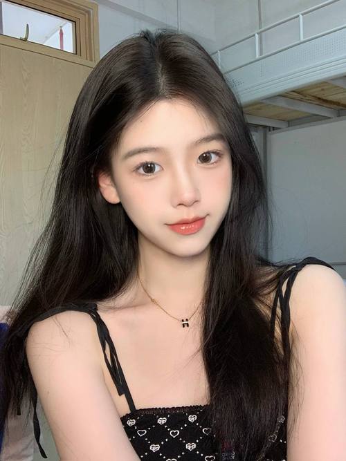 亚洲丝袜av在线的相关介绍