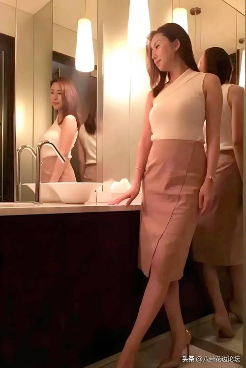 人妻在线少妇的相关介绍