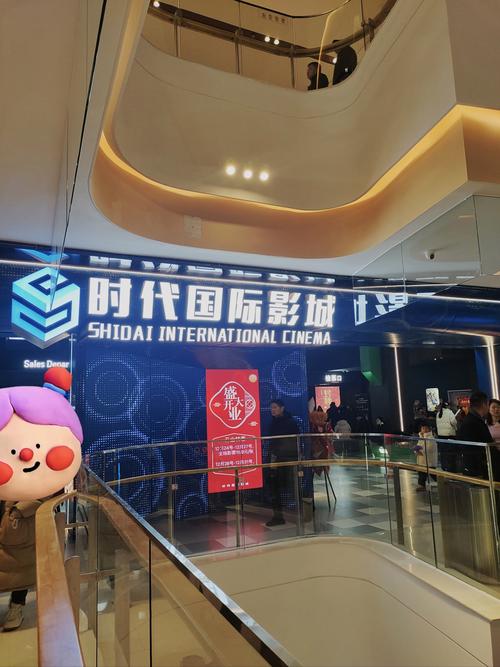 一边吃着一边摸一边桶一边叫床的相关介绍