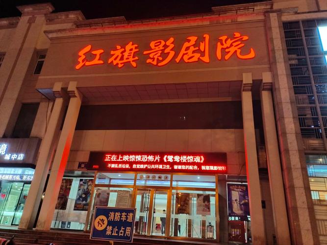 边摸边做超爽毛片的相关介绍