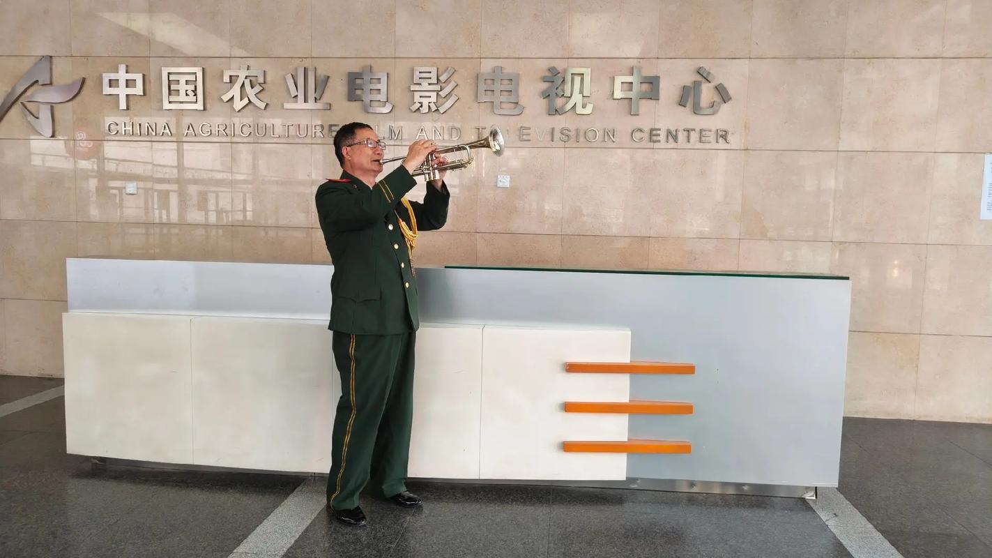 嗯啊哦人妻不要的相关介绍
