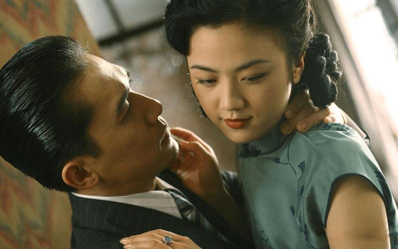 欧美熟女人妻在线：成熟风韵人妻影像库，高清在线观看与热门推荐
