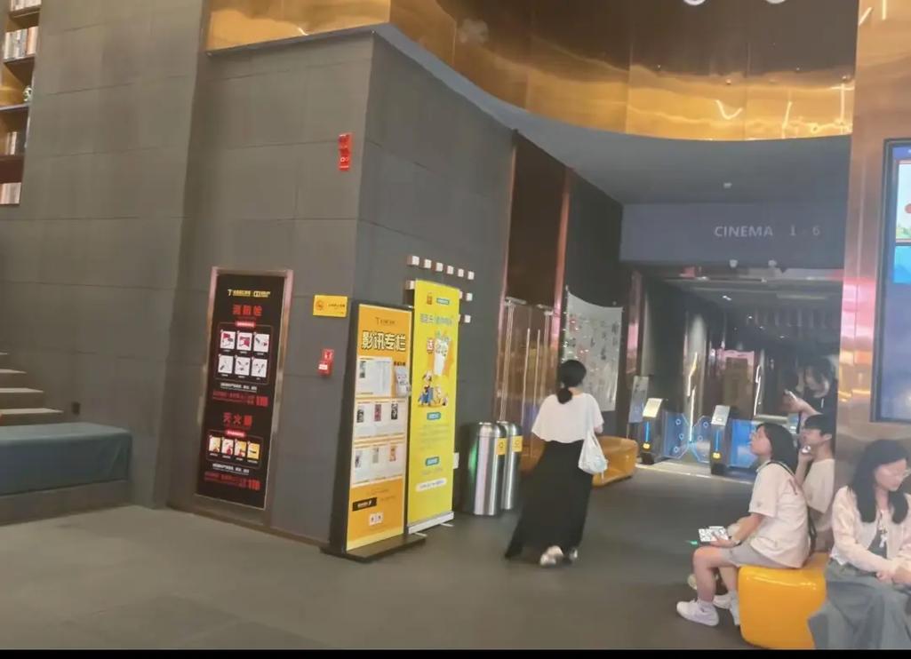 久久久久久一级黄片的相关介绍